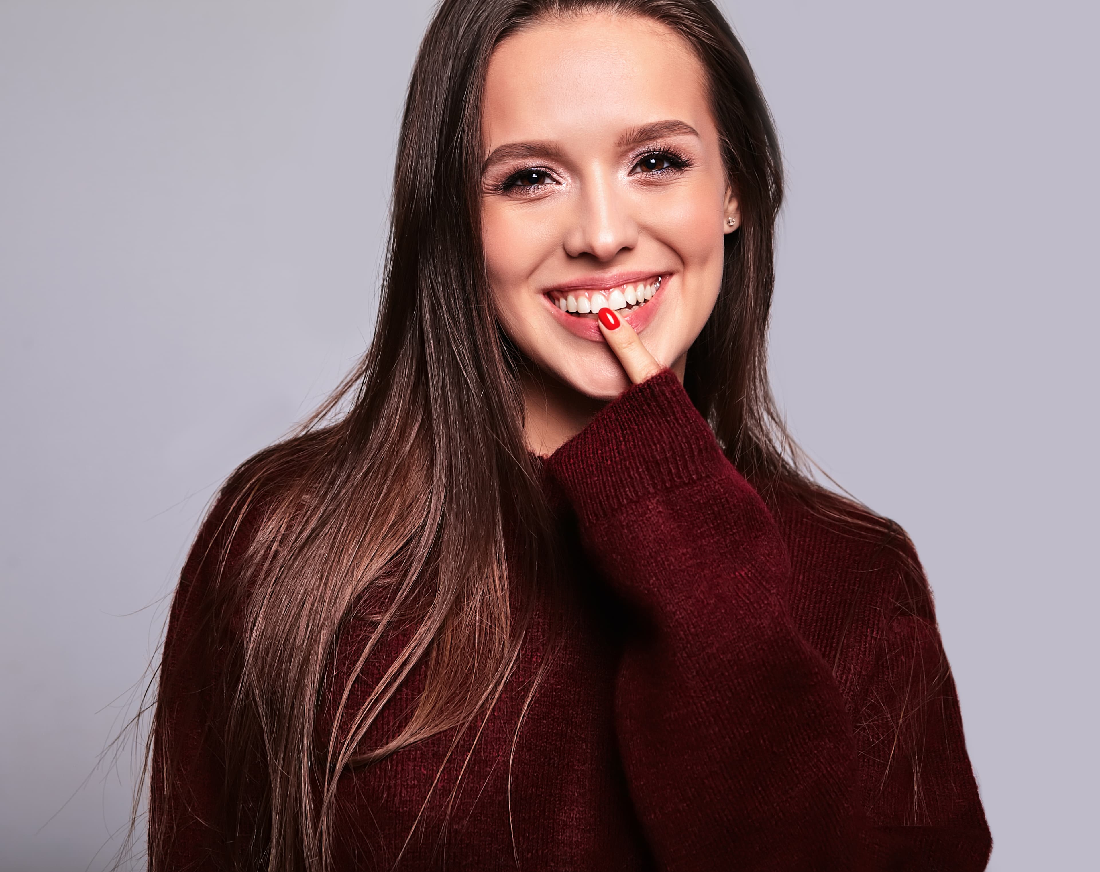 Hollywood Smile with Veneers: Transform Your Smile in Turkey